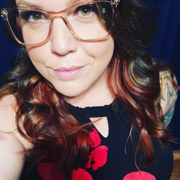 Meet your Posher, Nico - Picture 2 of 2